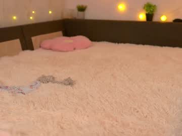 webcam girl tiny_miracle live cam image #11256692