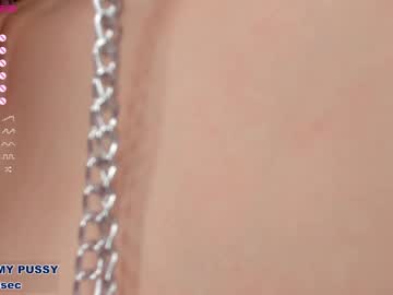 webcam girl cinacramby live cam image #4543734