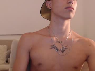 webcam man thetallbrow live cam image #8450277