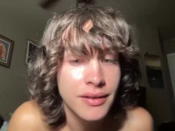 webcam man jungleliving333 live cam image #2205094