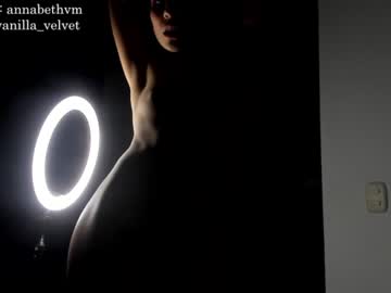 webcam girl vanilla_velvet live cam image #4866980