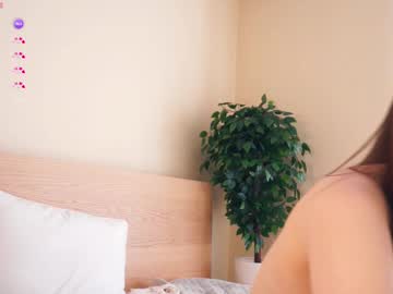 webcam girl rowenahallman live cam image #12444366