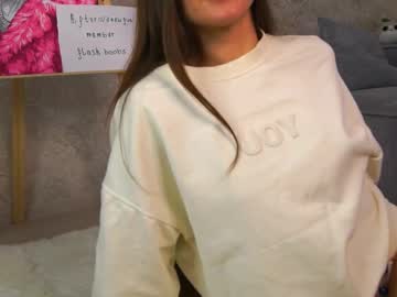 webcam girl lorettadunnell live cam image #12447318