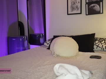 webcam girl sweetsthep22 live cam image #3385395