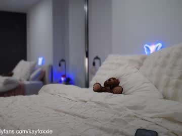 webcam girl kaylaaaa111 live cam image #12378945