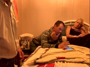 webcam couple realcanadiancowboy live cam image #3013437
