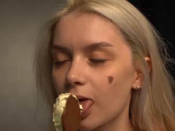 webcam girl cassie130505 live cam image #9020163