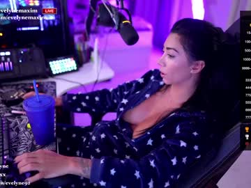webcam girl evelyne92 live cam image #7440965
