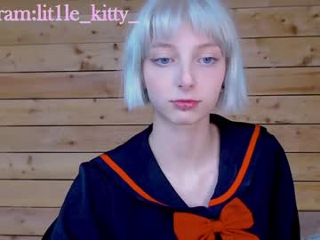webcam girl lit1le_kitty_ live cam image #3254911