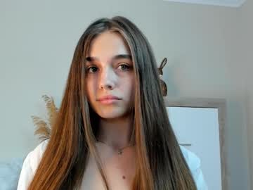 webcam girl whitneyfarro live cam image #9937946