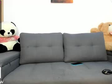 webcam girl abigail_w live cam image #5098721