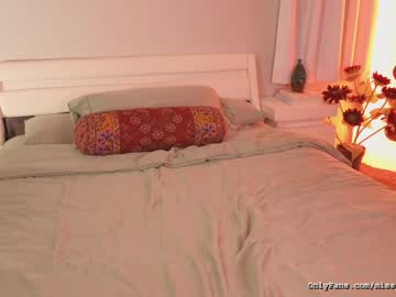webcam girl _stella_rose_ live cam image #7039675
