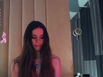 webcam girl lorettadunnell live cam image #11633329