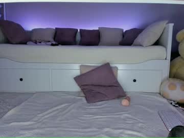 webcam girl roxy_blue_eyed_ live cam image #2505783