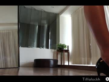 webcam girl tifalock_ live cam image #2546586