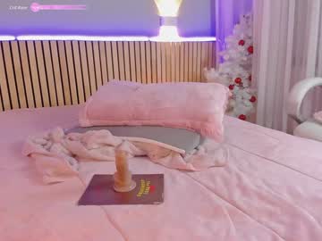 webcam girl little_effy18 live cam image #8142024
