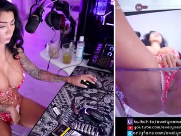 webcam girl evelyne92 live cam image #7689810