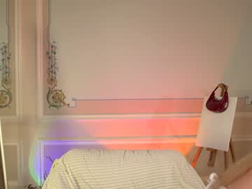 webcam girl ella_knockers_xl live cam image #10633929