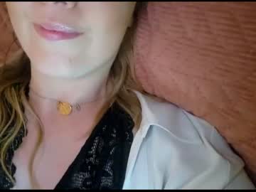 webcam girl hockeywife live cam image #5641829