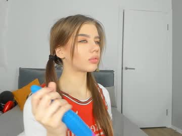 webcam girl jenie_fire live cam image #10972637