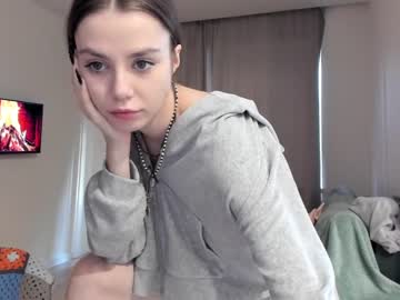 webcam girl 1i1ypa1mer live cam image #8825395