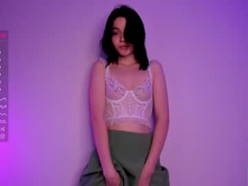 webcam girl amandamedrano live cam image #5215228