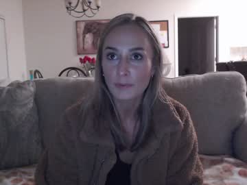 webcam girl holihurricane live cam image #11057747