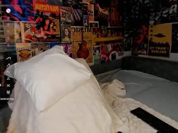 webcam girl flirtykitty_ live cam image #11975430