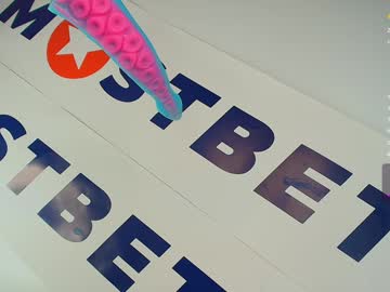 webcam girl lil_shouty_bitch live cam image #11194274