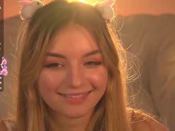 webcam girl my_little_pollly live cam image #12494501