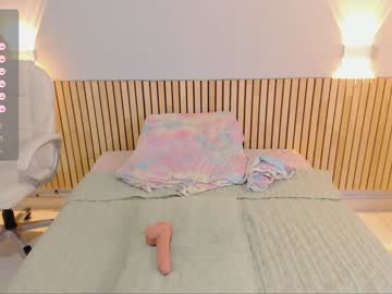 webcam girl little_effy18 live cam image #7746979