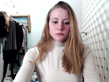 webcam girl free_tiny live cam image #1944528