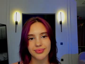 webcam girl angella_kleee live cam image #7730849