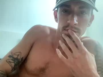 webcam man raisedbychicago live cam image #3351020