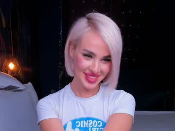 webcam girl katrinpolly live cam image #2303539