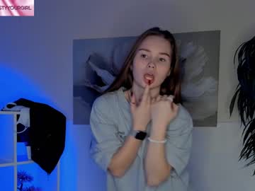 webcam girl shelleybartram live cam image #8494096