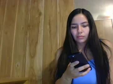 webcam girl petiteprincessa10 live cam image #10014846