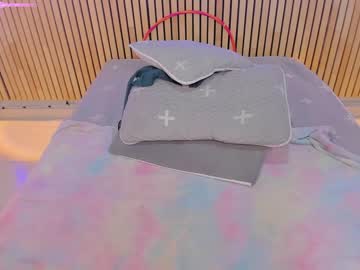 webcam girl little_effy18 live cam image #8208623