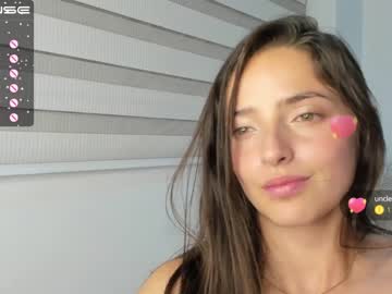 webcam girl gabrielaa_18 live cam image #6098163