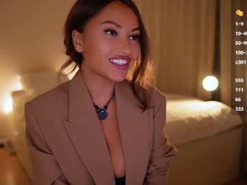 webcam girl im_milla live cam image #11425526