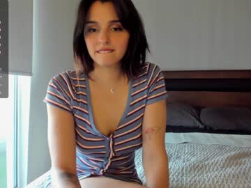 webcam girl yourfreakygirl live cam image #7939597