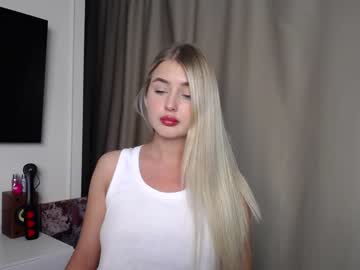 webcam girl cute18cute live cam image #3733993