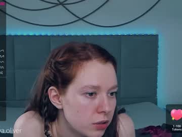 webcam couple viktoriya_oliver live cam image #2434069
