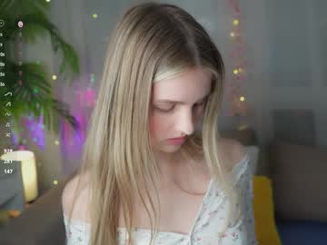 webcam girl fluffy_angel live cam image #11766225