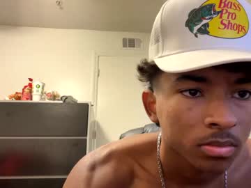 webcam man vontae1k live cam image #7653052