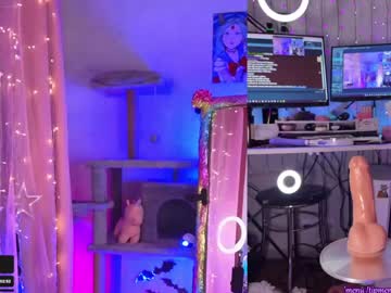 webcam girl _biscuitty live cam image #9543366