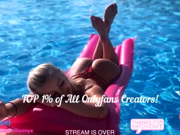 webcam girl lillieonyx live cam image #2246485