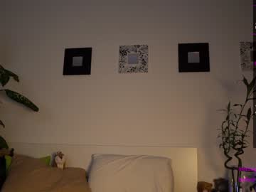 webcam girl kronniekray live cam image #2491895