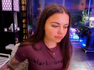 webcam girl alma_pearl live cam image #6184063