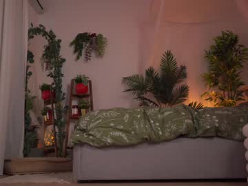 webcam girl emma_land live cam image #10674773
